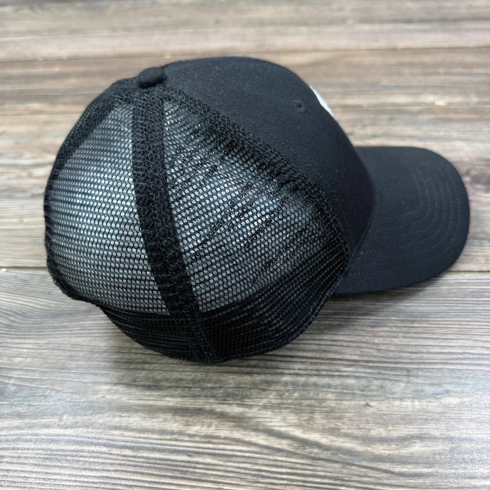 The North Face Mens OS Trucker Hat Black Half Dome Graphic Patch‎ SnapBack